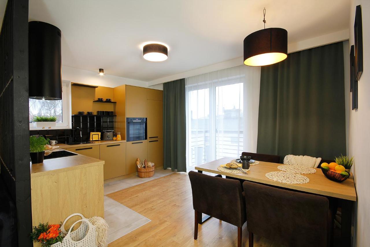 W&K Apartments - Gold Suite - Faktura Vat, Parking Κοστζαλίν Εξωτερικό φωτογραφία